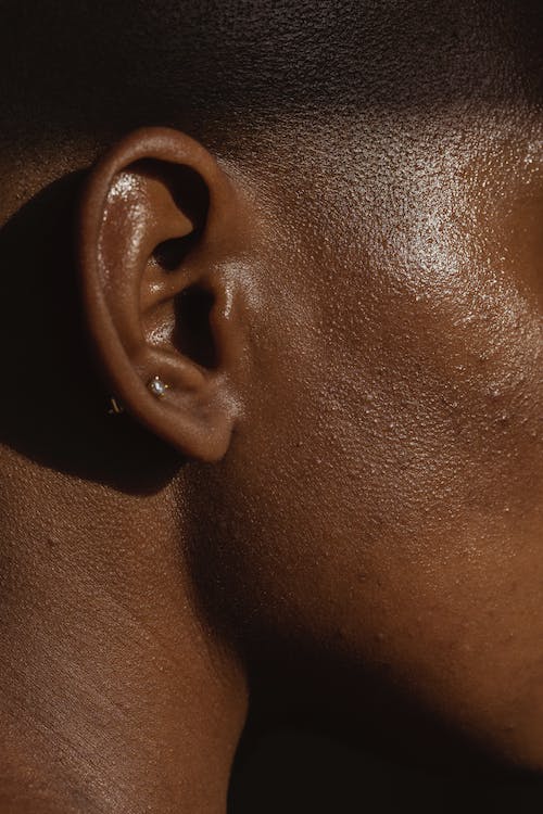 Jewelry and Beyond: Unveiling Piercing Shops Close to You