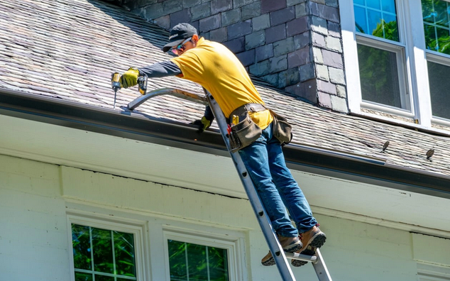 Bringing the Sunshine In: Expert Window Washing Near Me in CT